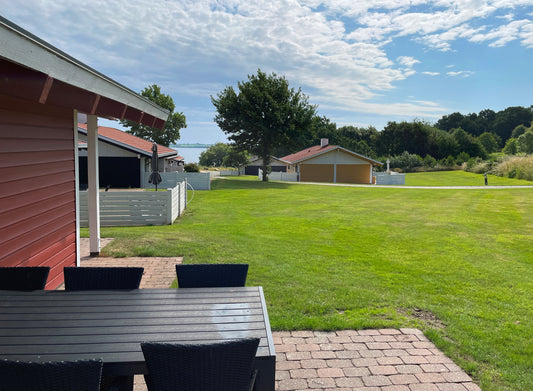 Ferienhaus 216 (STEP-30) – Familienfreundliches Ferienhaus mit Meerblick | Løjt Ferienzentrum
