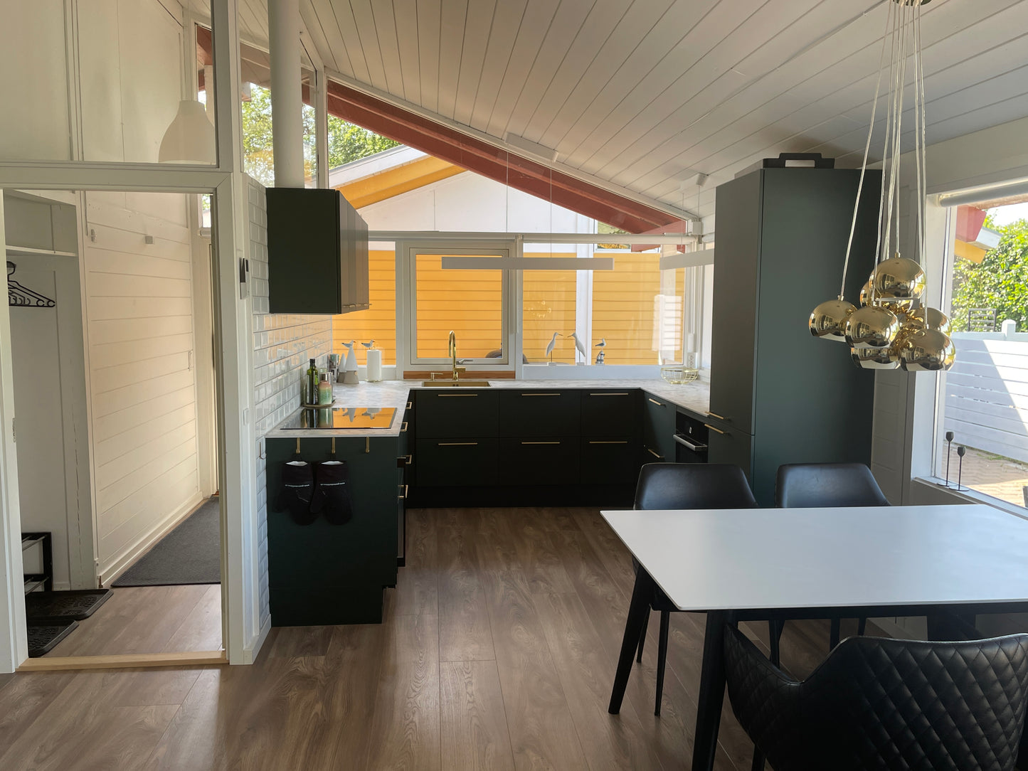 Feriebolig 15 (SOL-05) – Nyrenoveret sommerhus med havudsigt | Løjt Feriecenter